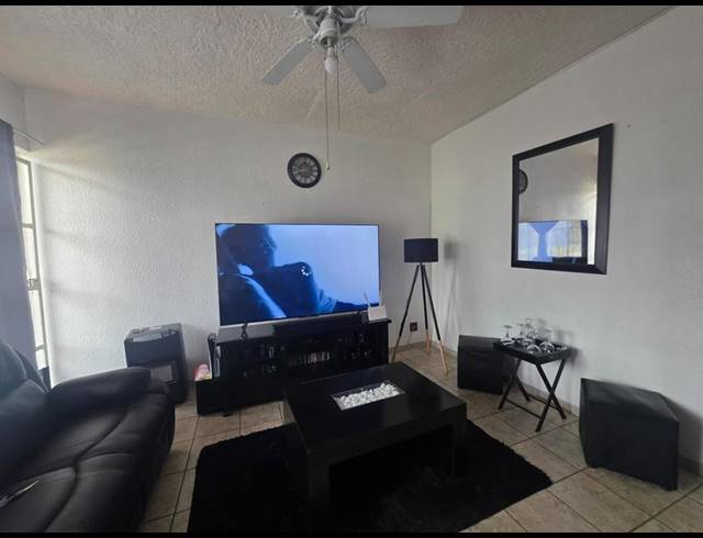 2 BEDROOM APARTMENT FOR SALE IN CRUYWAGEN PARK